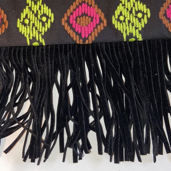 NWT Shiraleah Chicago Embroidered fringe clutch Colorful Southwestern Pattern - Picture 4 of 14